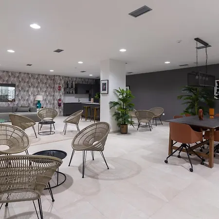 Oasis 325 First Floor Apartment