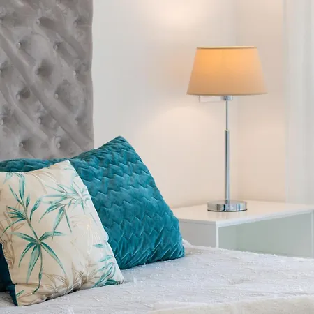 Oasis 325 First Floor Estepona